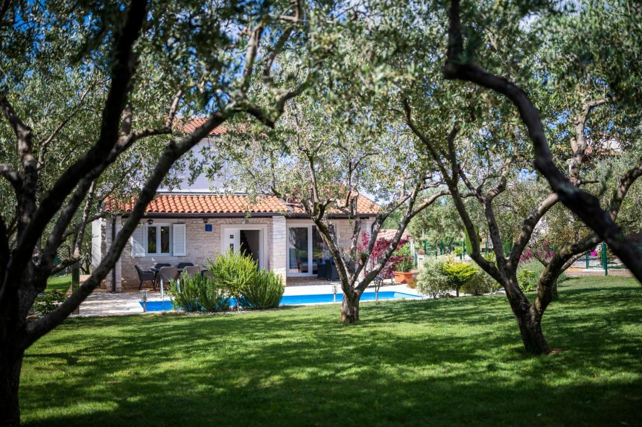 Вилла Casa Di Oliva Бртонигла Экстерьер фото