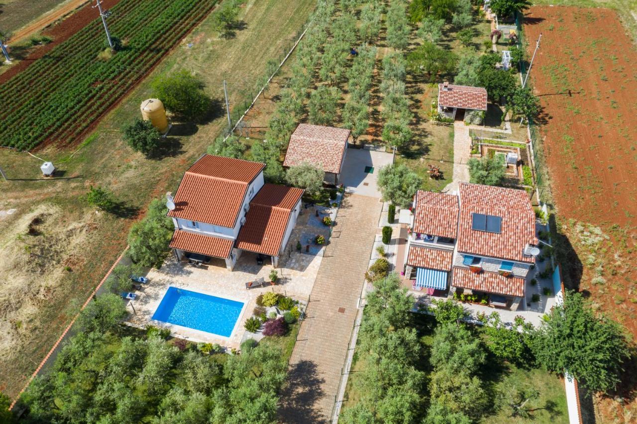 Вилла Casa Di Oliva Бртонигла Экстерьер фото